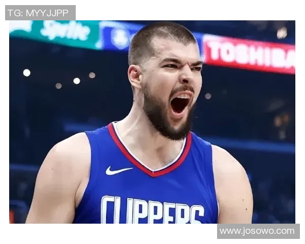 快船胜黄蜂！双核轰67分，柯林斯+2替补齐贡献，祖巴茨末节DNP